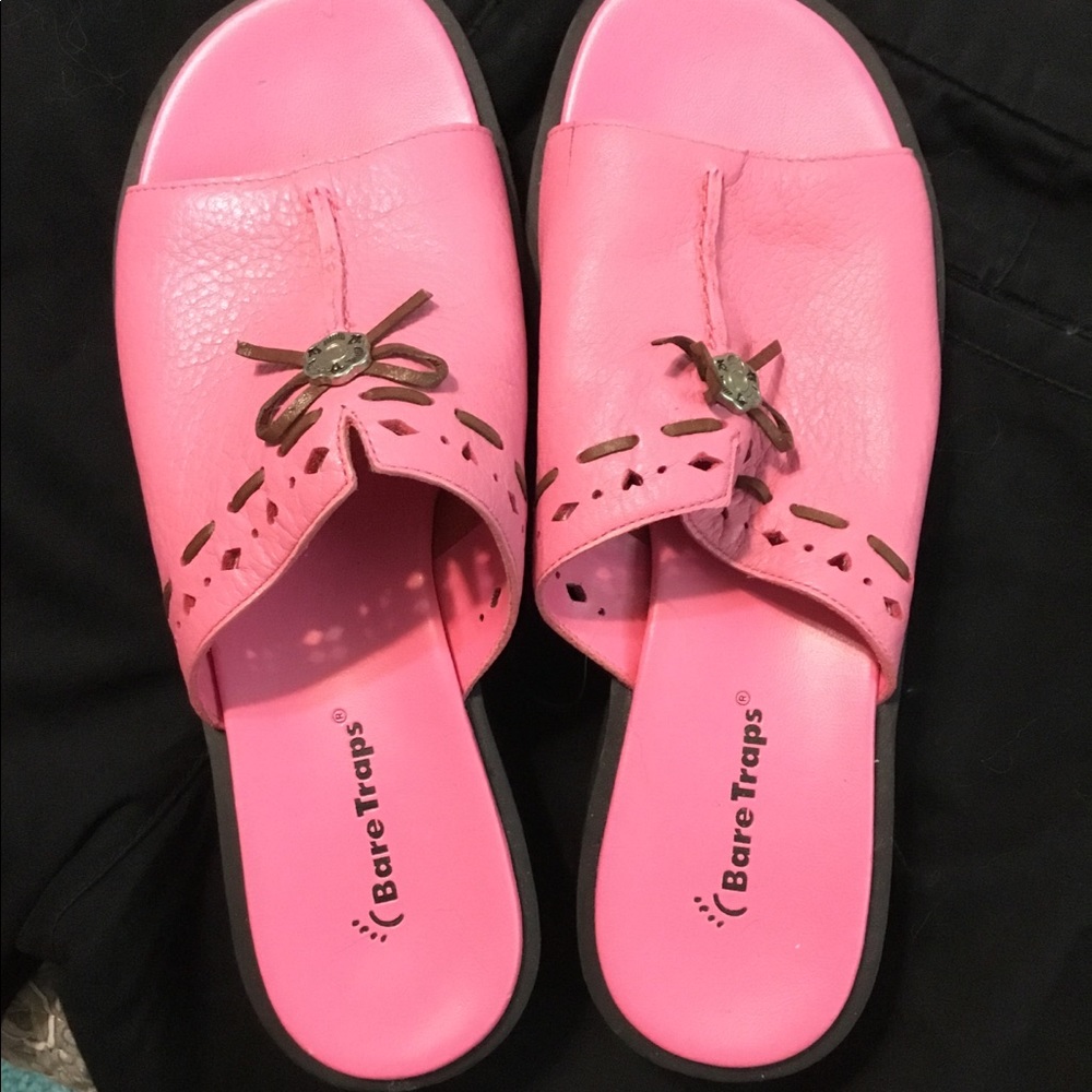 Bare traps Sandals